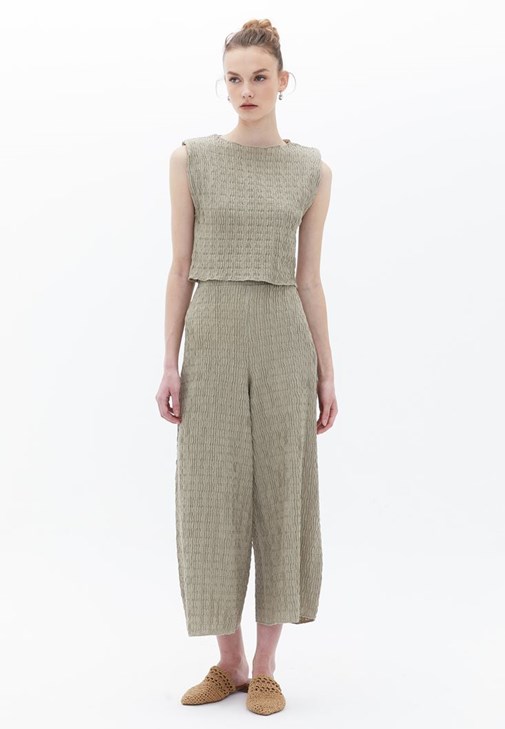 Crop Tişört ve Culotte Pantolon Kombini