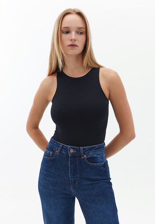Bodysuit ve Denim Pantolon Kombini