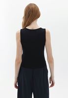 Women Black Crew Neck Singlet