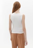 Women Cream Crew Neck Singlet