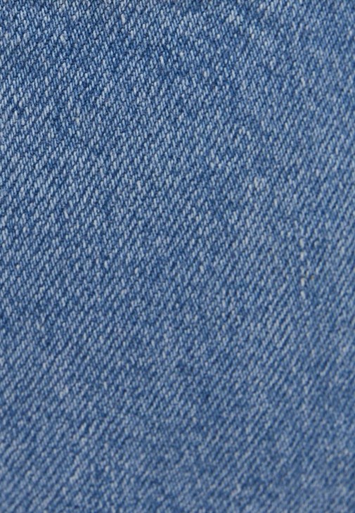 Barrel-Fit Pantolon ve Crop Atlet Kombini