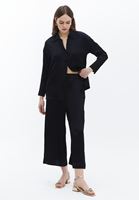 Women Black High Rise Satin Pants With Culotte Fit