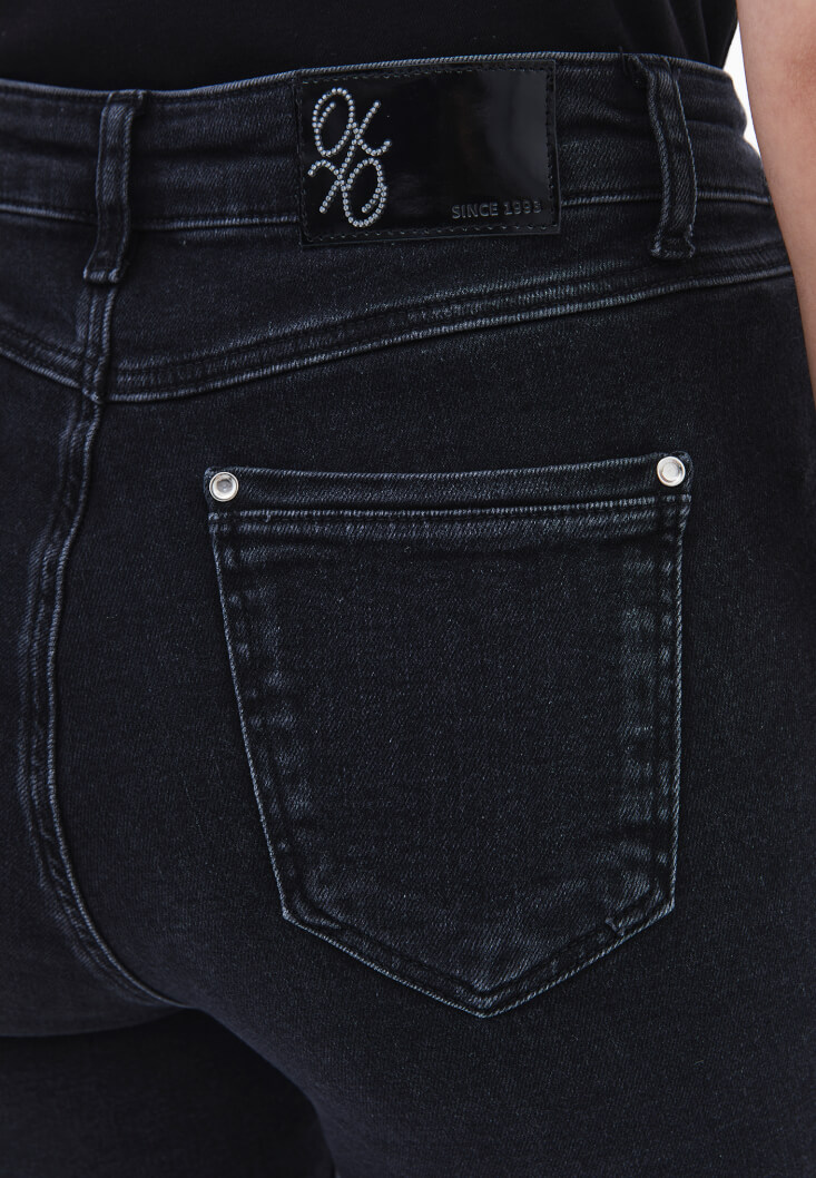 Women Black Ultra High Waist Skinny Fit Pants