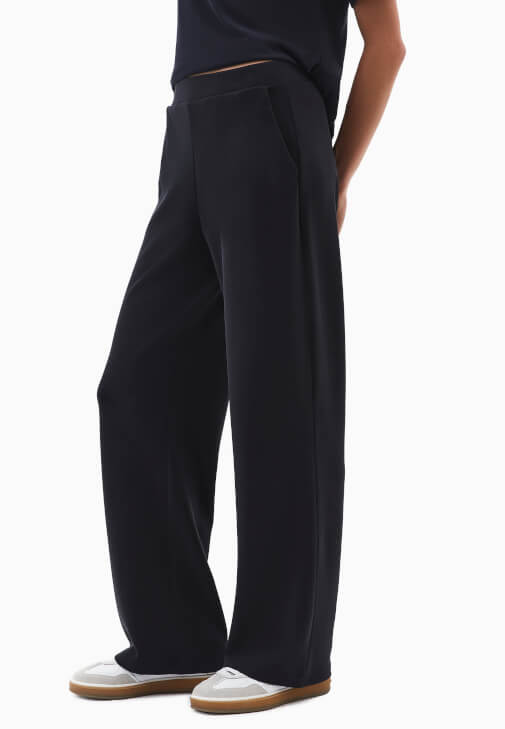 Straight-Fit Pantolon ve Modal Atlet Kombini