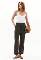 Women Brown Linen Blended High Rise Carrot-Fit pants