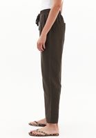 Women Brown Linen Blended High Rise Carrot-Fit pants
