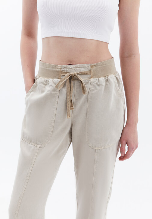 Tencel Jogger Pantolon ve Crop Atlet Kombini