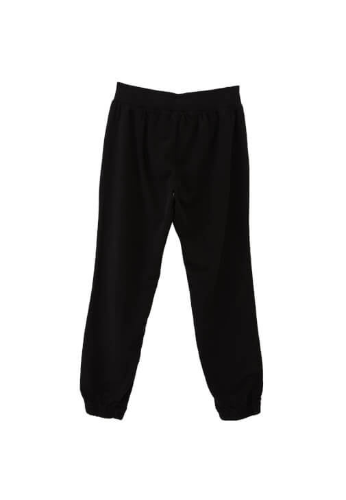 Tencel Jogger Pantolon ve Bot Yaka Tişört Kombini