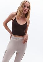Askılı Atlet ve Modal Jogger Pantolon Kombini