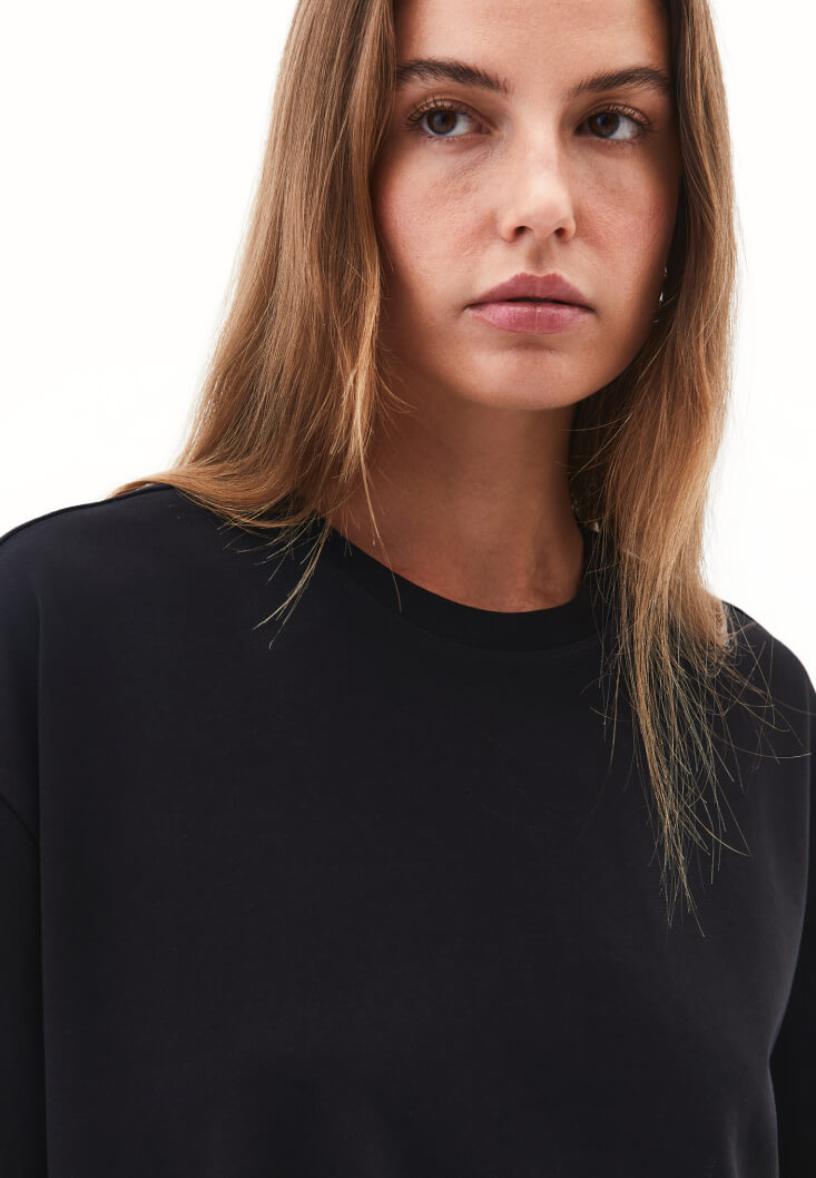 Women Black Oversized Crew Neck T-Shirt