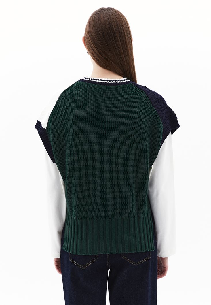 Women Mixed Pullover with Braid Detail