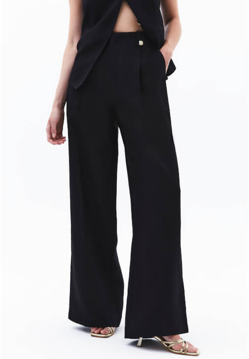 Keten Wide-Leg Pantolon ve Keten Yelek Kombini