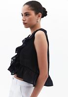 Bayan Siyah Fırfırlı Bluz ( TENCEL™ )