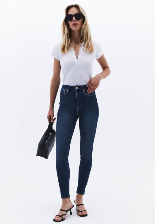Polo Yaka Tişört ve Skinny-Fit Pantolon Kombini