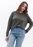 Women Green Boat Neck Knitwear Sweater