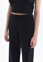 Women Black High Rise Straight Fit Pants