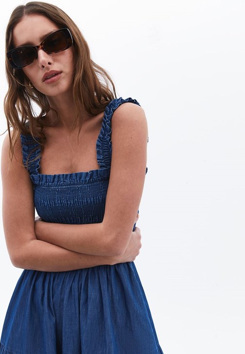 Gipeli Denim Elbise ve File Ayakkabı Kombini