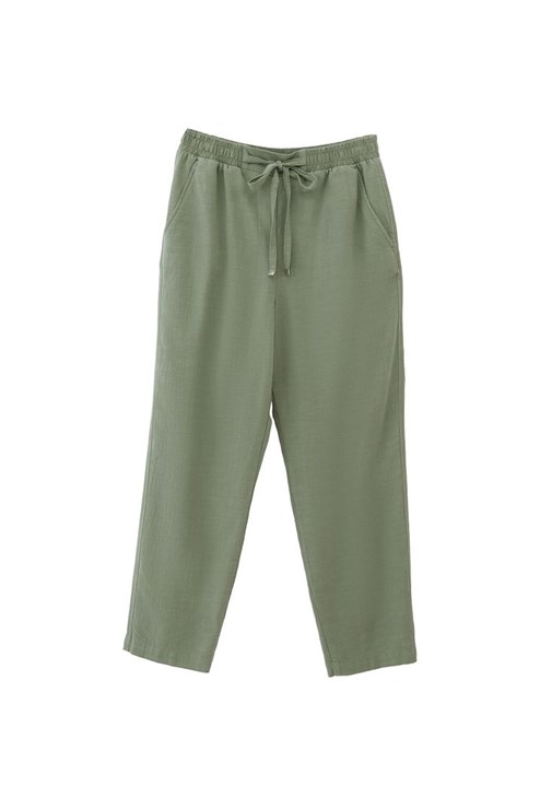Keten Carrot-Fit Pantolon ve Keten Gömlek Kombini