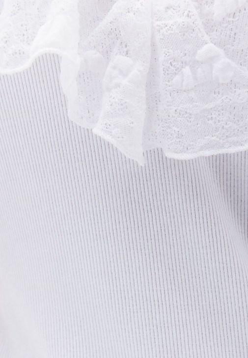Fırfırlı Atlet ve Barrel-Fit Pantolon Kombini