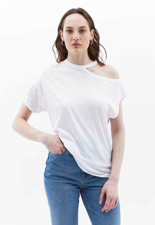 Taş Detaylı Oversize Tişört ve Pantolon Kombini