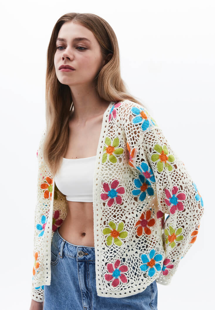 Women Mixed Floral Patterned Openwork Cardigan