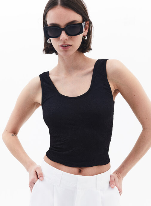 Seamless Crop Top ve Barrel-Fit Pantolon Kombini