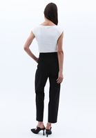 Women Black High Rise Carrot Fit Pants