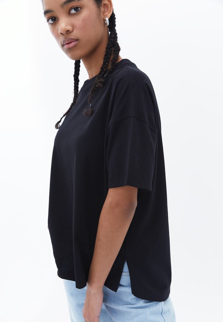 Women Black Crew Neck Oversize Tshirt