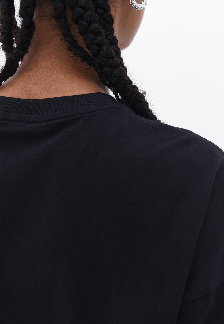 Women Black Crew Neck Oversize Tshirt