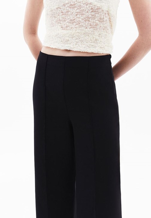 Culotte Pantolon ve Dantel Bluz Kombini