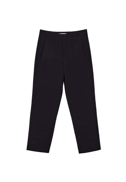 Carrot-Fit Pantolon ve Crop Yelek Kombini