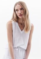 Women White Cotton Blended V-Neck Singlet