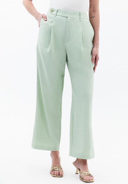 Straight-Fit Pantolon ve Burgu Detaylı Bluz Kombini