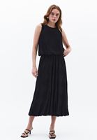 Women Black High Rise Balloon Skirt
