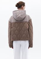 Women Mixed Quilted Crop Coat