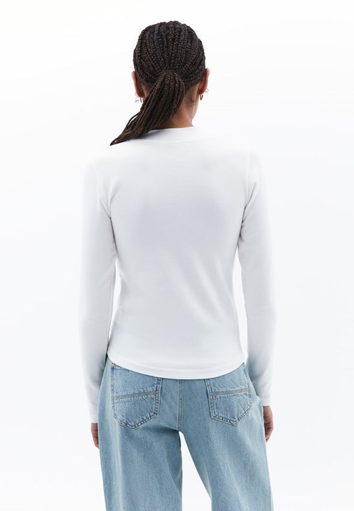 Korse Detaylı Tişört ve Wide-Leg Pantolon Kombini
