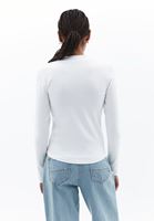 Korse Detaylı Tişört ve Wide-Leg Pantolon Kombini