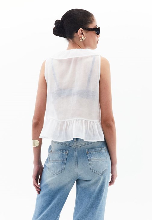 Fırfırlı Bluz ve Wide-Leg Pantolon Kombini