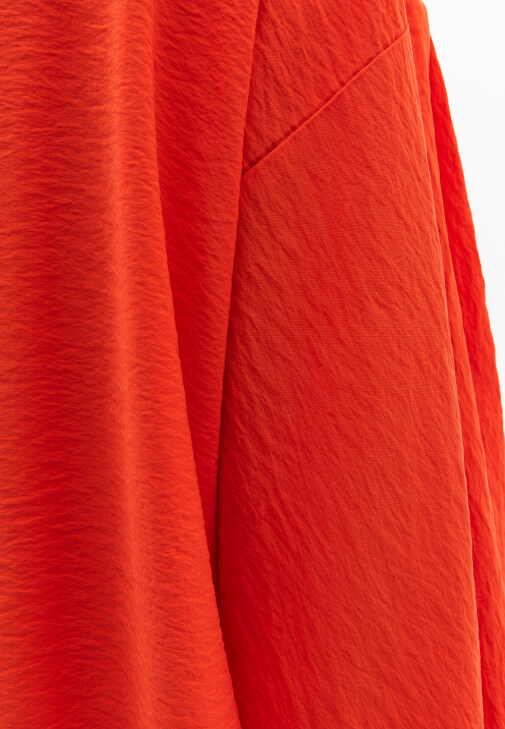 Asimetrik Yaka Bluz ve Tencel Pantolon Kombini