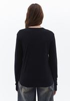 Women Black Wool Blended Tshirt with Long Sleeves