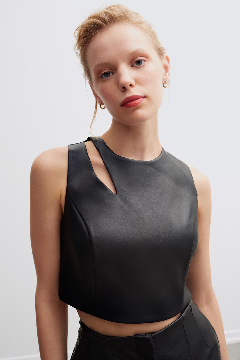 Bayan SİYAH Anja Slim Fit Bisiklet Yaka Sıfır Kol Siyah Renk Kadın Crop Bluz